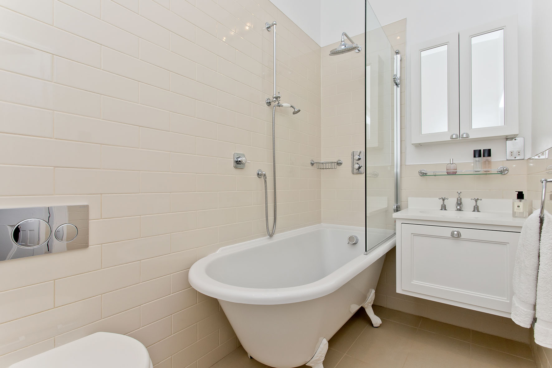 18/2 Lennox Street, Edinburgh, EH4 1QA