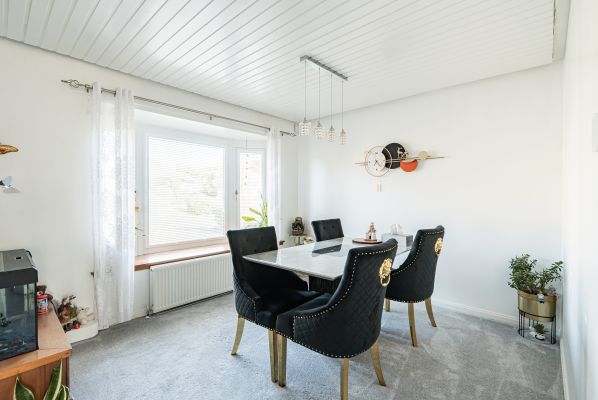 45 Barnes Green, Livingston, EH54 8PP - Image 3