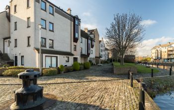 7/1 Sandport, Edinburgh