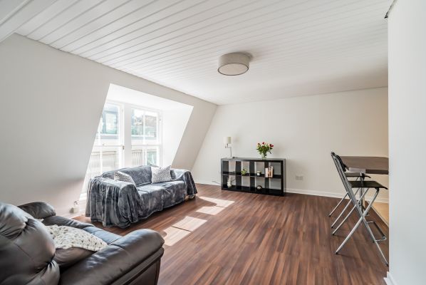 59/8 Rose Street, Edinburgh, EH2 2NH - Image 2