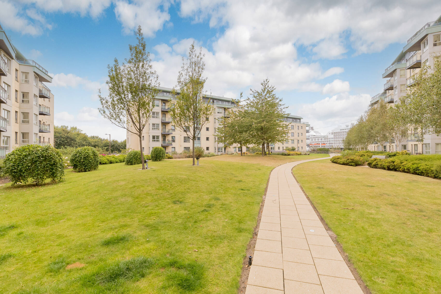 199/22 Lindsay Road, Edinburgh, EH6 6ND