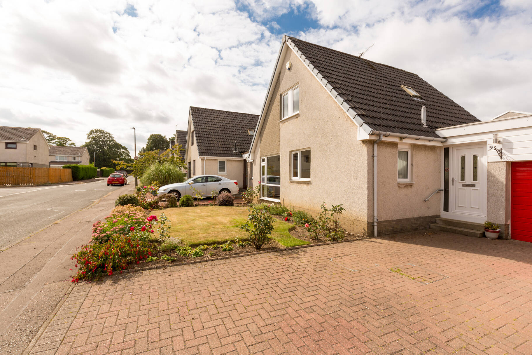 9 Mortonhall Park Drive, Edinburgh, EH17 8SS