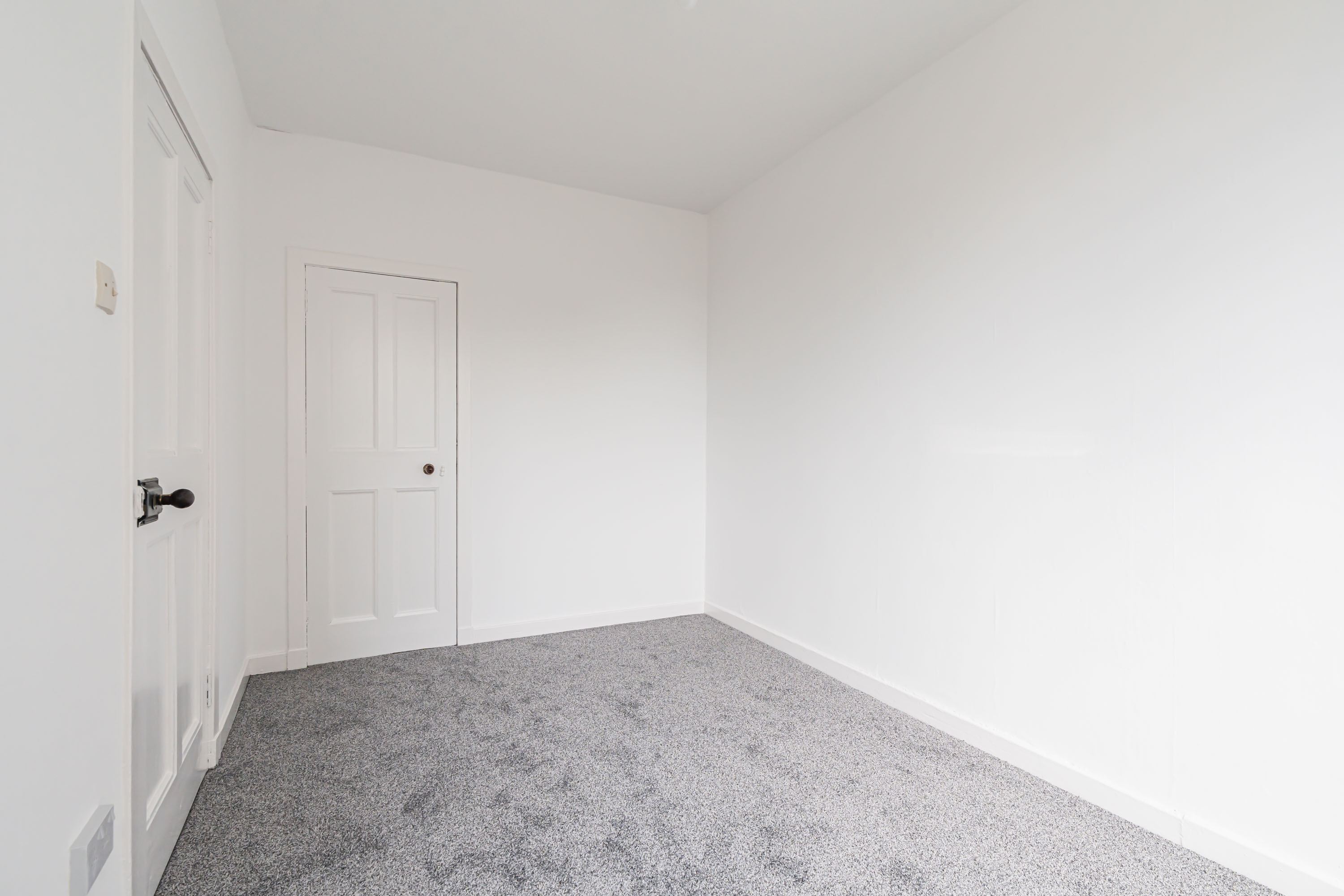 17/5 Grierson Gardens, EDINBURGH, EH5 2AS