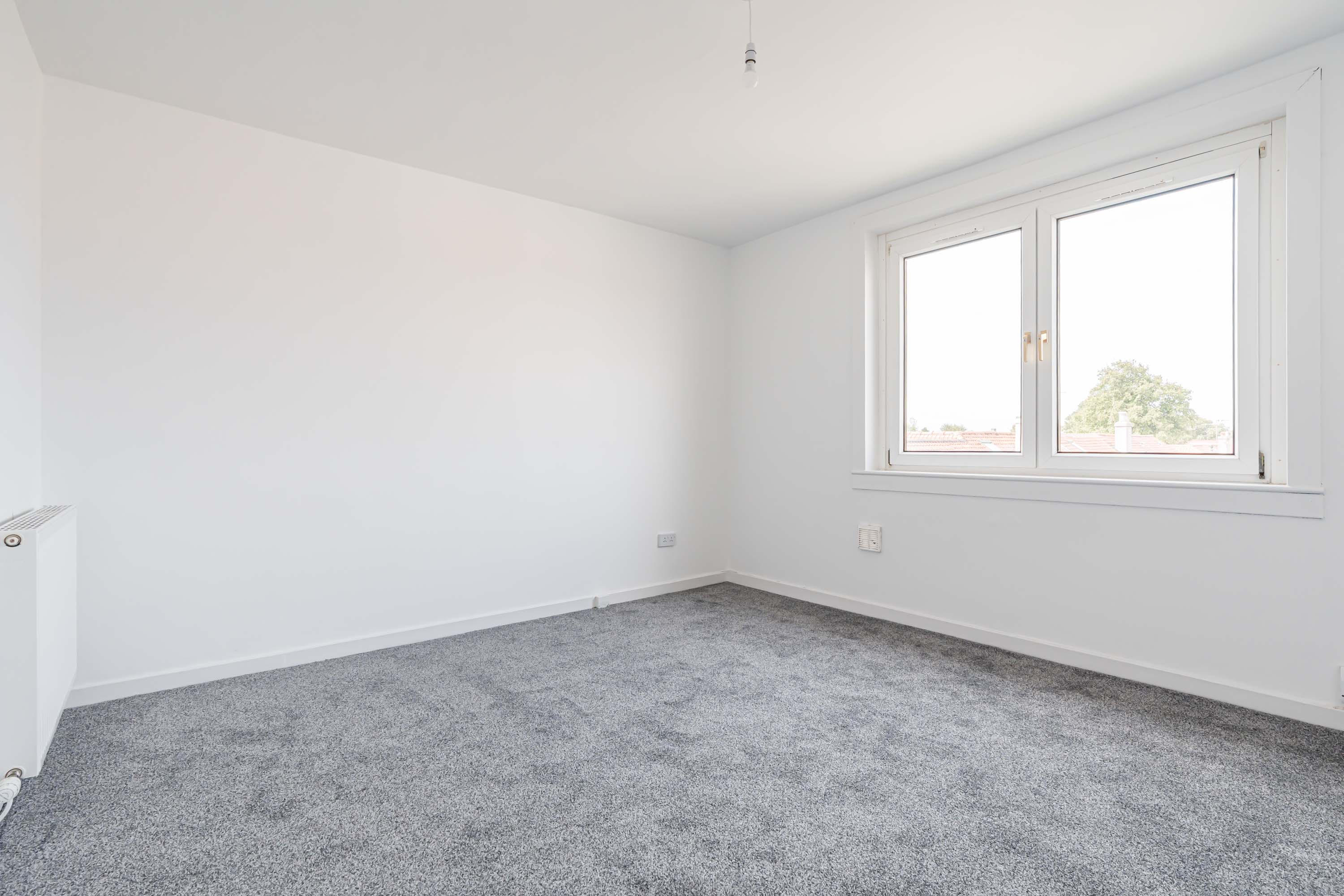 17/5 Grierson Gardens, EDINBURGH, EH5 2AS