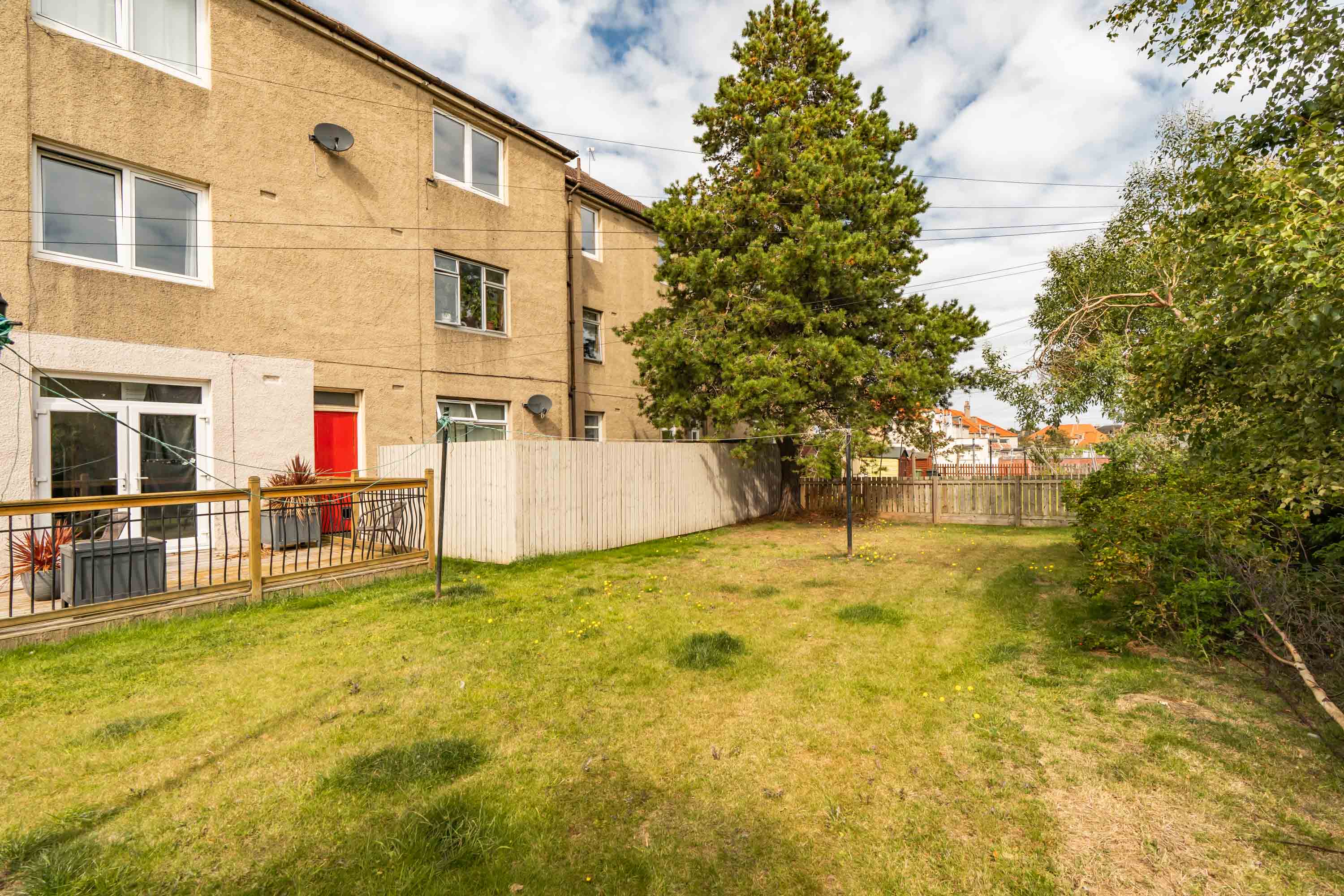 17/5 Grierson Gardens, EDINBURGH, EH5 2AS