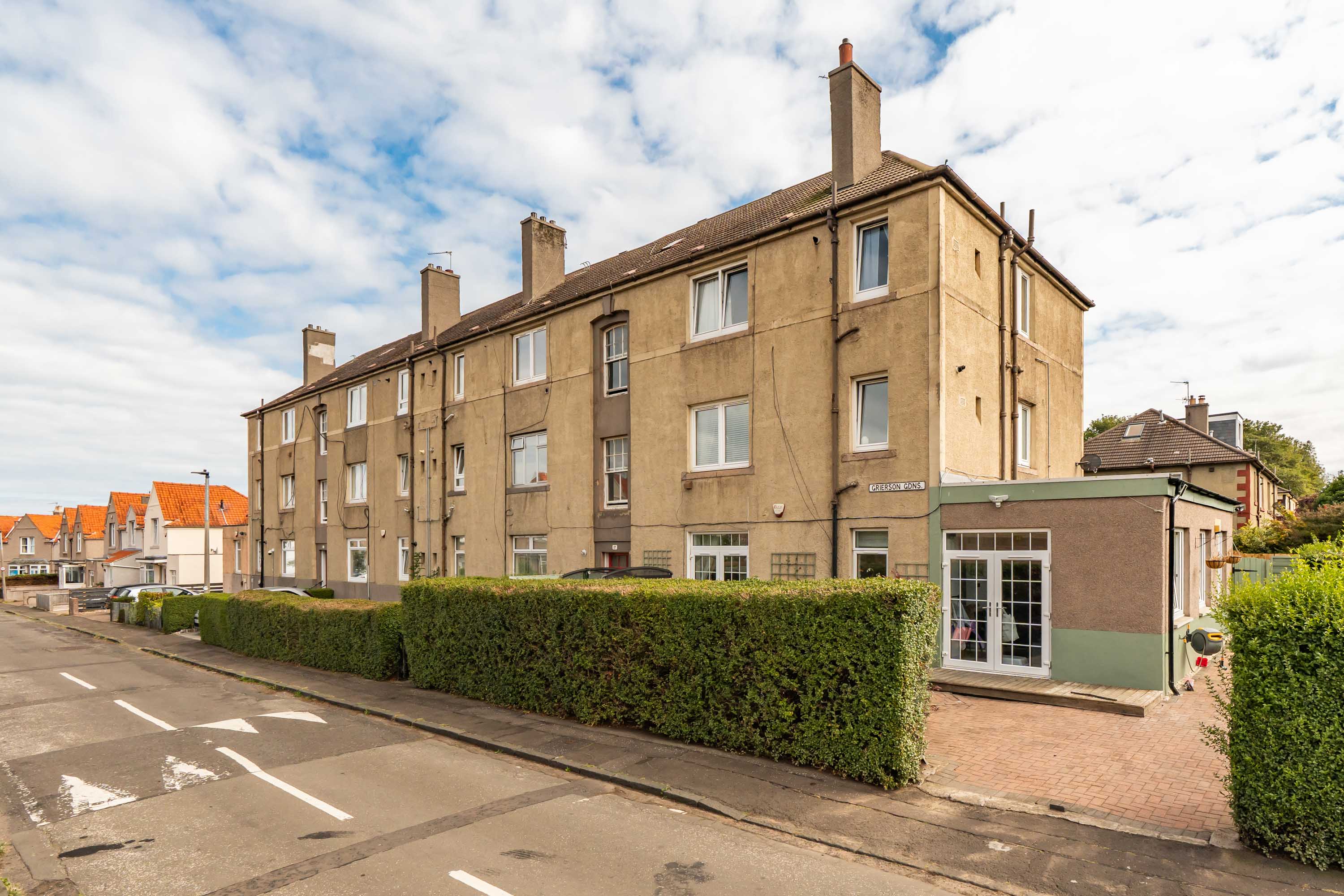 17/5 Grierson Gardens, EDINBURGH, EH5 2AS