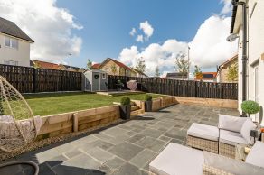 42 Blair Road, East Calder, EH53 0TU - Image 6