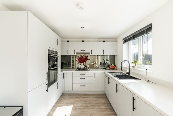 42 Blair Road, East Calder, EH53 0TU - Image 3