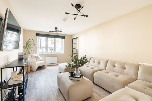 42 Blair Road, East Calder, EH53 0TU - Image 2