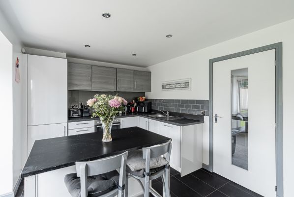 5 College Medway, Eskbank, EH22 3FS - Image 3