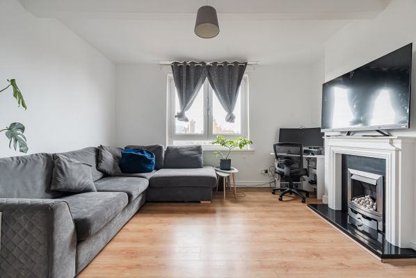 3/5 Hutchison Loan, Edinburgh, EH14 1QY - Image 2