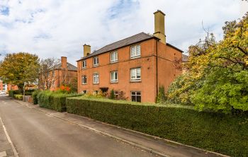 3/5 Hutchison Loan, Edinburgh