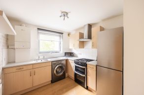 17/4 St Triduanas Rest, Edinburgh, EH7 6NF - Image 5