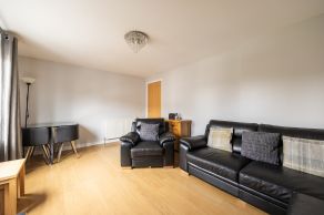 17/4 St Triduanas Rest, Edinburgh, EH7 6NF - Image 4