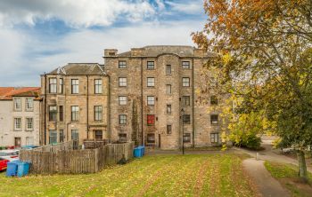 35 Waggon Road, Bo'ness