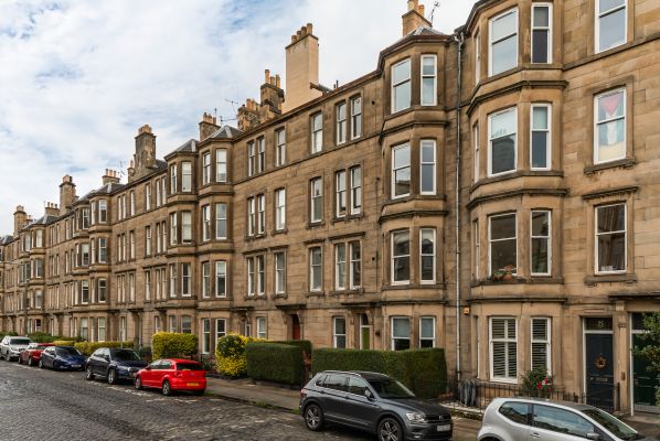 21/4 Comely Bank Avenue, Edinburgh, EH4 1EW - Image 2