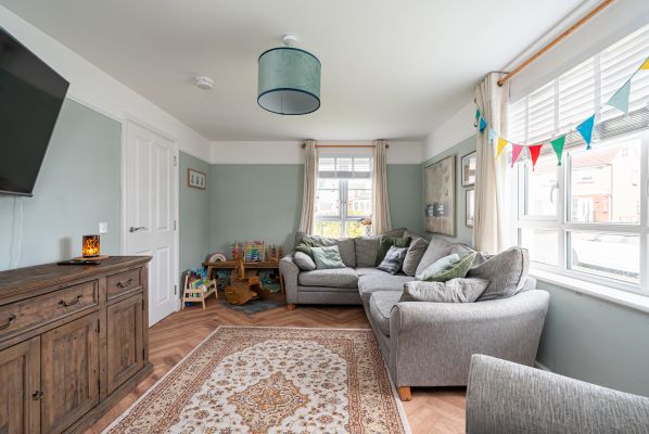 78 Charpentier Avenue, Loanhead, EH20 9FP - Image 3