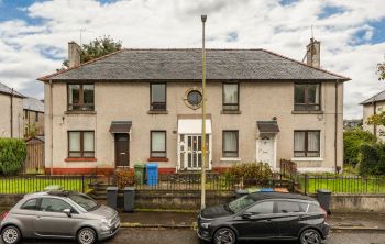 16B Cochrane Street, Bathgate