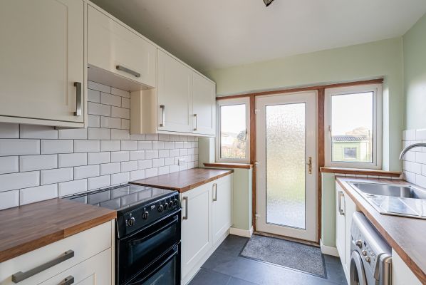 57 Cairns Gardens, Balerno, EH14 7HJ - Image 3