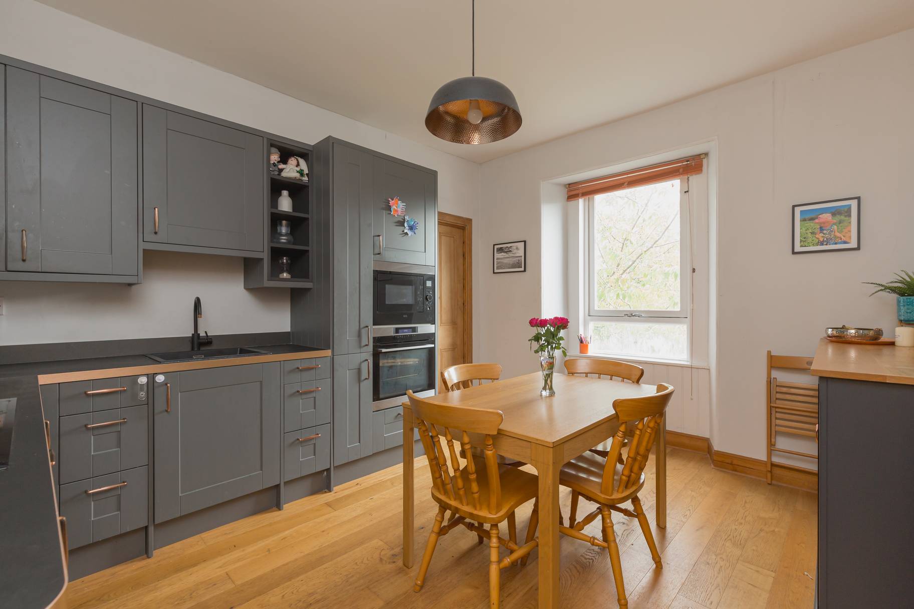 18/2 Juniper Avenue, Juniper Green, EH14 5EE