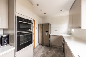 27 Boswall Quadrant, Edinburgh, EH5 2EG - Image 5