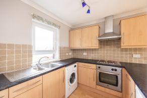 6/2 Electra Place, Edinburgh, EH15 1UF - Image 4