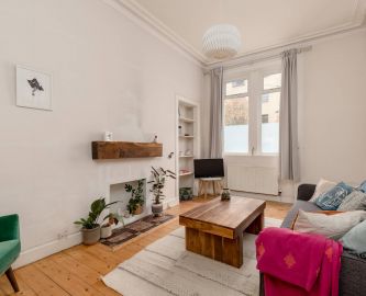 Third image of 6/2 Newhaven Road, Edinburgh, EH6 5PU