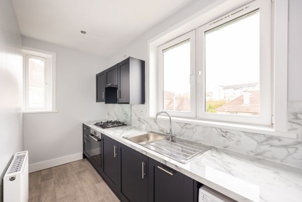 32 Sighthill Drive, Edinburgh, EH11 4QL - Image 2