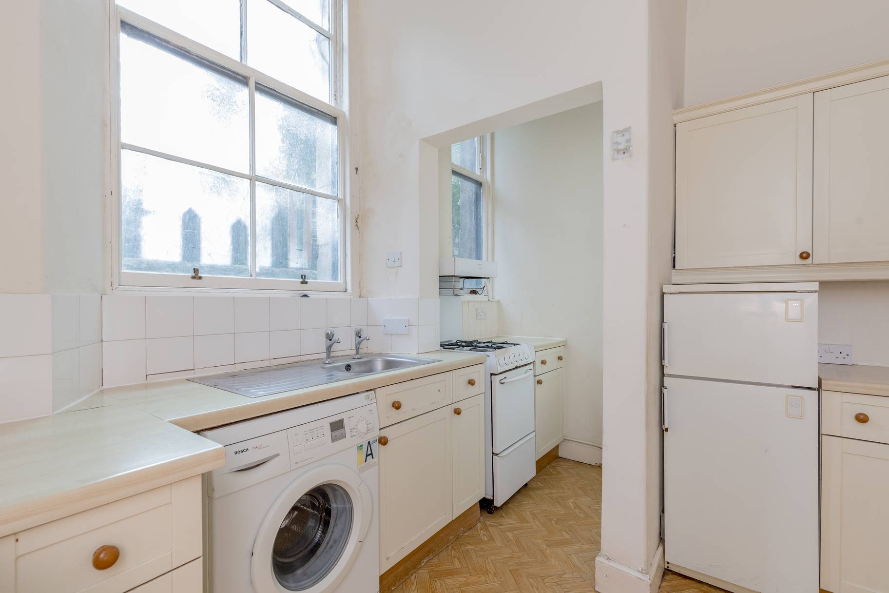 14 Broughton Road, EDINBURGH, EH7 4EB