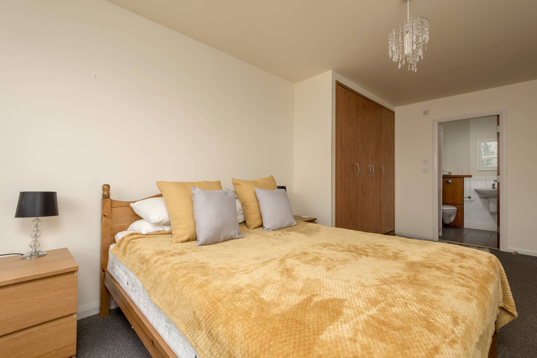 198/14 Lindsay Road, Edinburgh, EH6 6ND