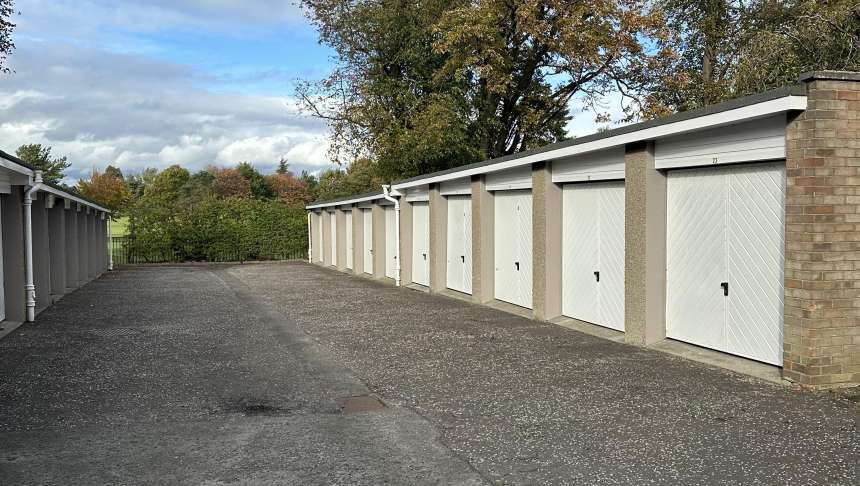 Garage 20 Barnton Court, EDINBURGH