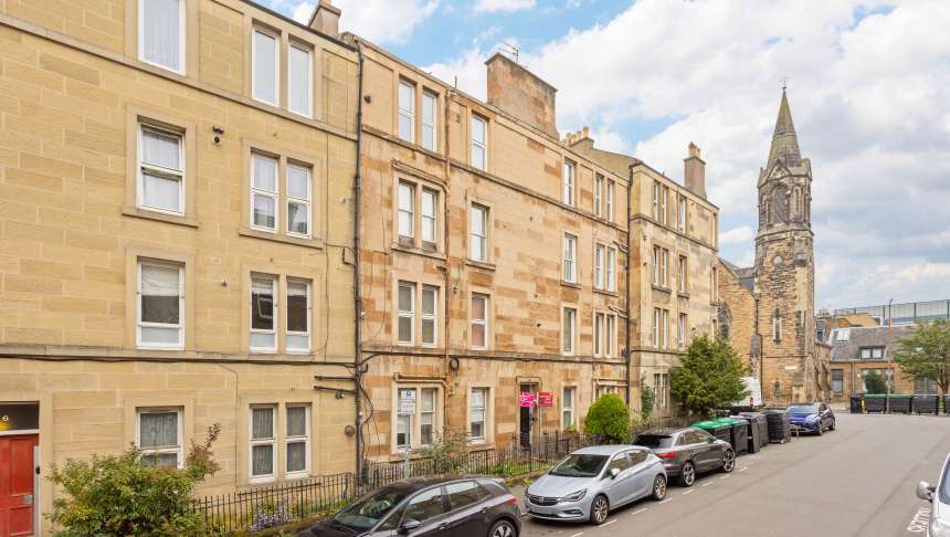 4/12 Caledonian Crescent, Dalry, Edinburgh