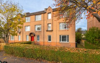 17/2 Hutchison Cottages, Edinburgh