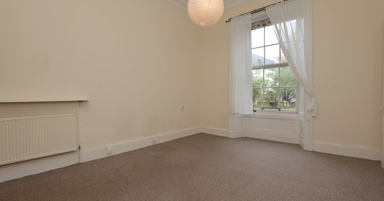 63 Newington Road, EDINBURGH, EH9 1QW