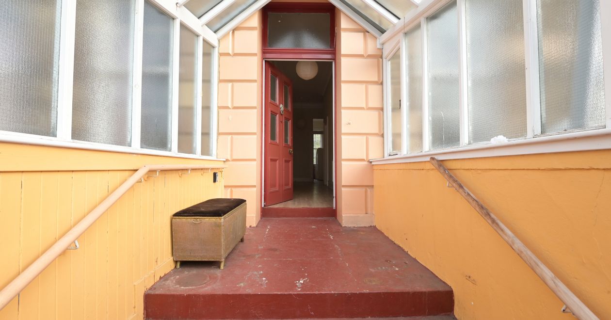 63 Newington Road, EDINBURGH, EH9 1QW