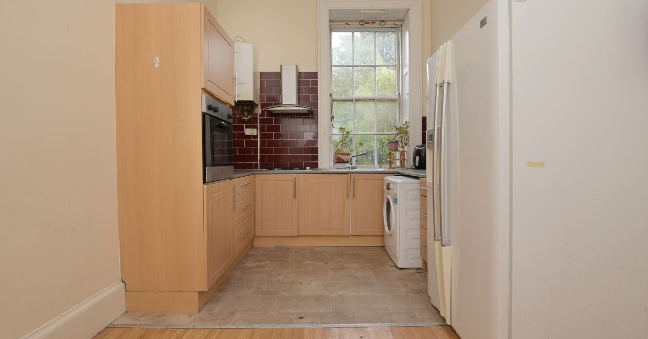 63 Newington Road, EDINBURGH, EH9 1QW