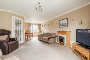 24 Kirklands Park Crescent, Kirkliston, EH29 9EP - Image 6