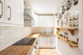 16/5 Caledonian Place, Edinburgh, EH11 2AP - Image 4