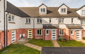 15 Larchwood Square, Edinburgh