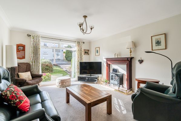 62 Mortonhall Park Crescent, Edinburgh, EH17 8SX - Image 2