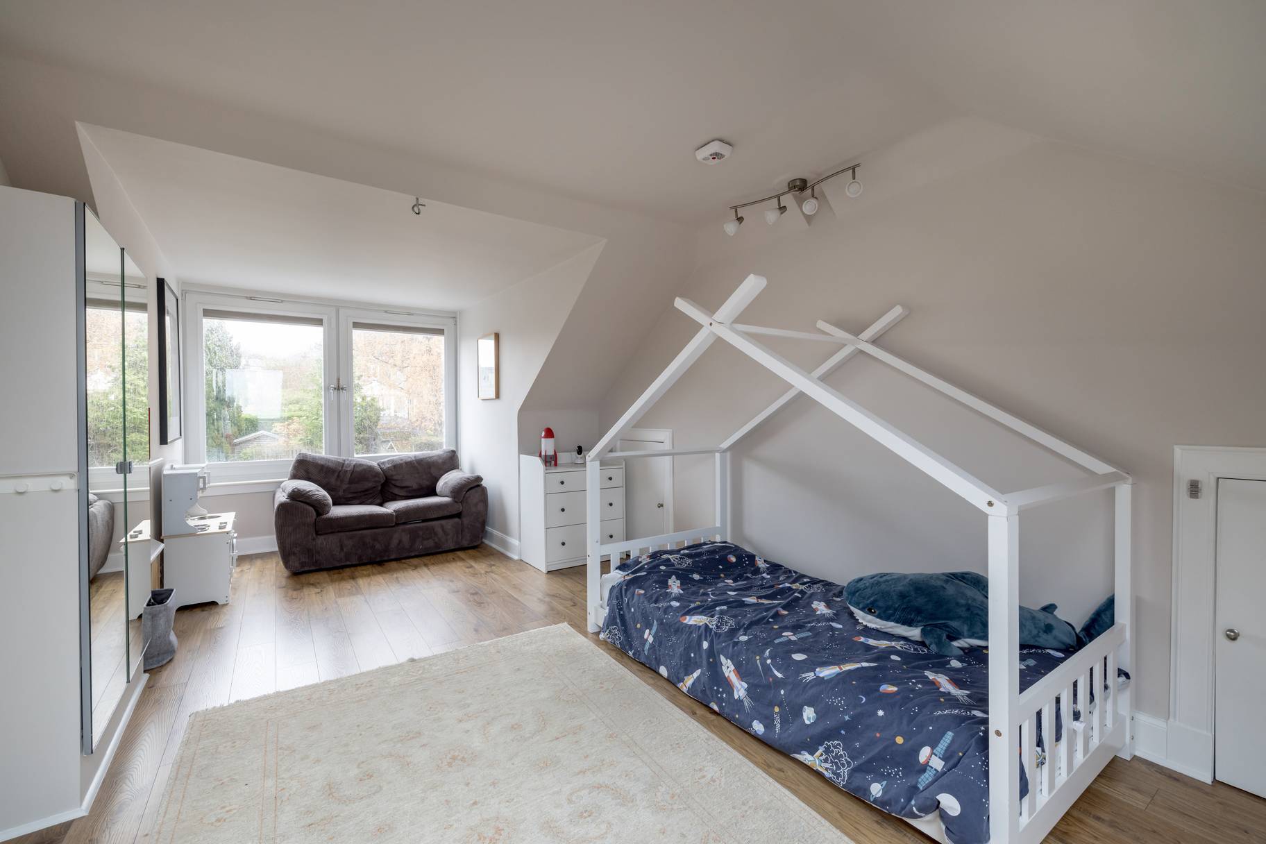 37 Redford Drive, Edinburgh, EH13 0BE