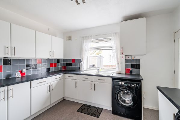 2 Hazeldean Terrace, Edinburgh, EH16 5RU - Image 3