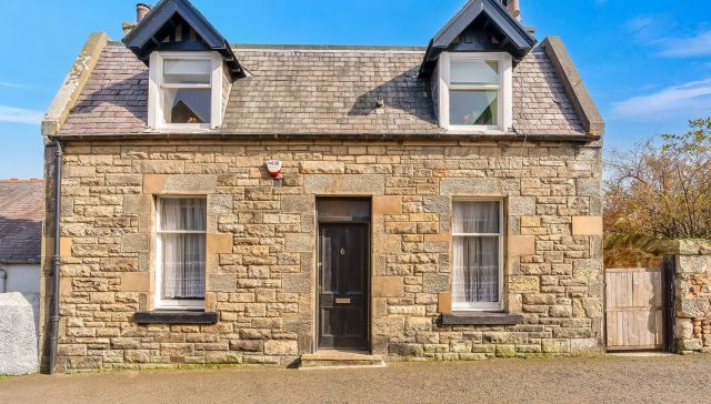 Hope Cottage, 6 Cope Lane, Port Seton