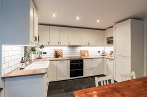 13 Upper Cramond Court, Edinburgh, EH4 6RQ - Image 5