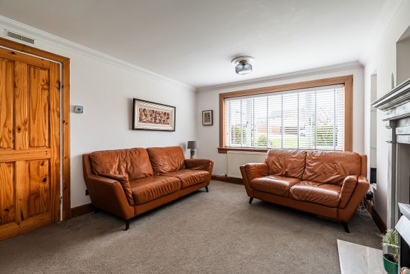 14 Dalum Grove, Loanhead, EH20 9LX - Image 2