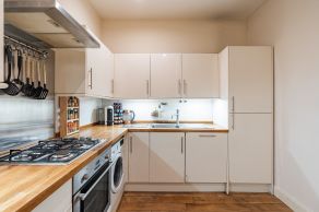 9/2 Lochrin Place, Edinburgh, EH3 9QX - Image 6