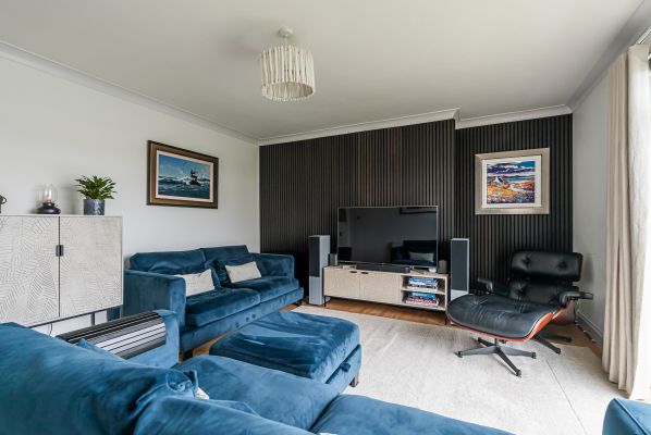 22 Broomieknowe Park, Bonnyrigg, EH19 2JB - Image 3