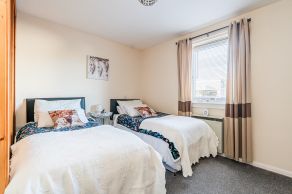 2/2 Slaeside, Hanover Court, Balerno, EH14 7HL - Image 4