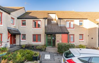 2/2 Slaeside Hanover Court, Balerno
