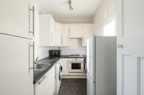 91/8 Comely Bank Road, Edinburgh, EH4 1BJ - Image 6